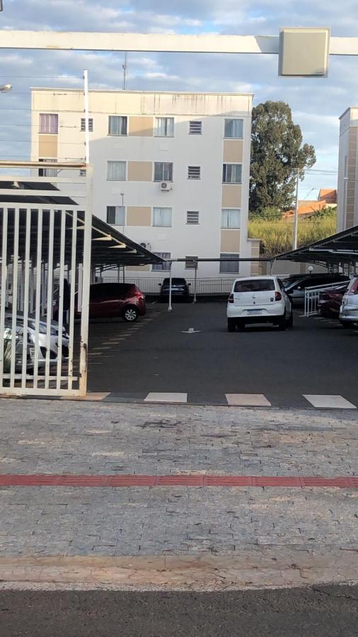 Apartamento Em Londrina Privado Com 2 Quartos De Casal Com Utensilios Garagem E Wifi Leilighet Eksteriør bilde
